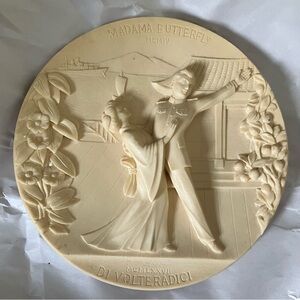 LMTD EDT 1977”Madama Butterfly" Alabaster Plate.
